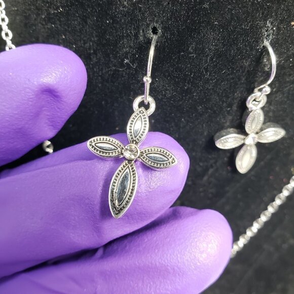 Elegant Silver Cross Pendant Necklace with Matching Earrings – Christian Jewelry - Picture 5 of 12